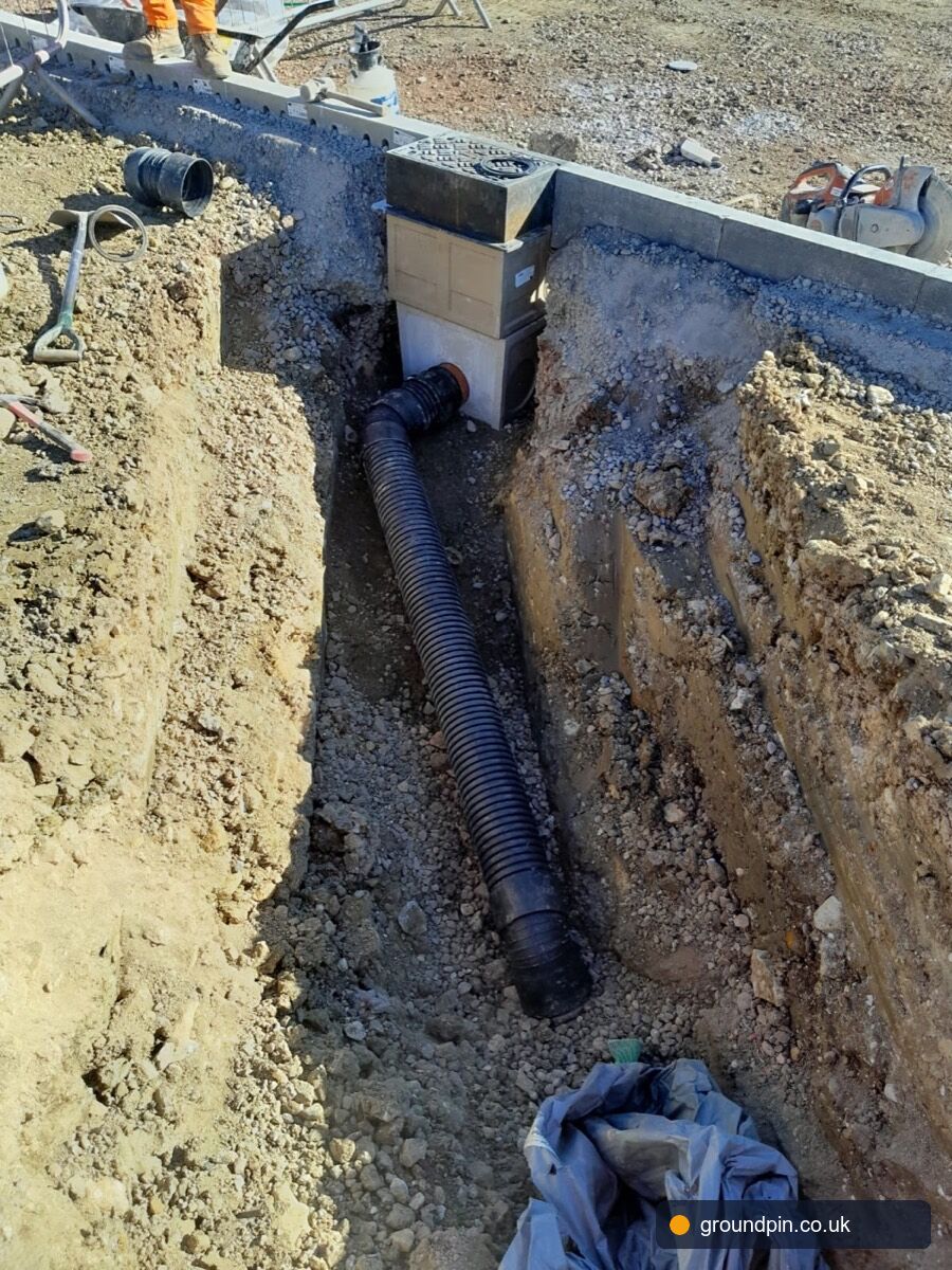 LV cable found shallow in narrow trench